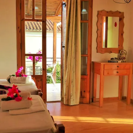 Amazing Seaview Studio Close To The Beach Finikounta
